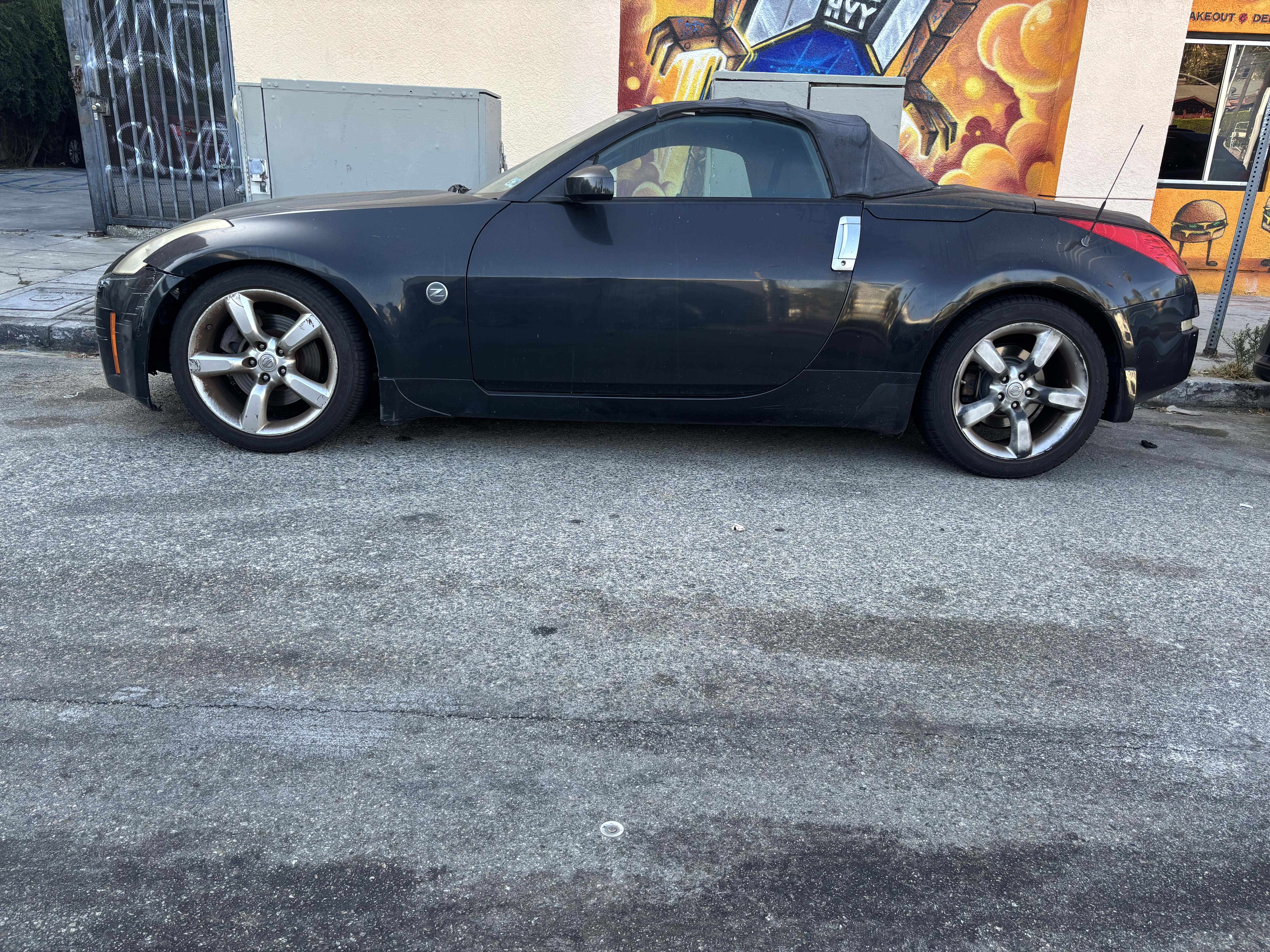 Used 2008 Nissan 350Z Enthusiast RWD image 6