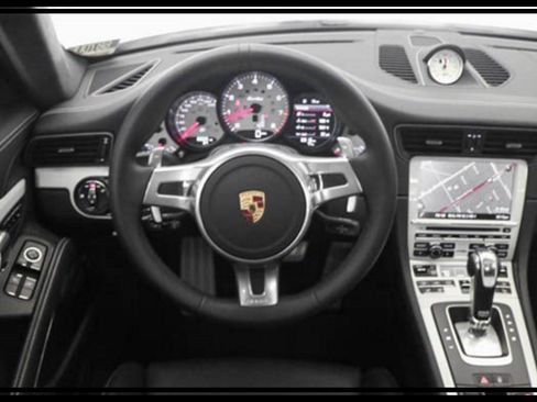 Used 2015 Porsche 911 4 Coupe image 9