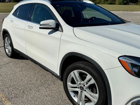 Used 2019 Mercedes-Benz GLA 250 4MATIC image 4
