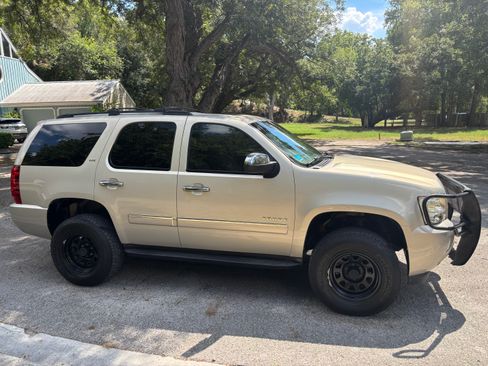 Used 2010 Chevrolet Tahoe LTZ image 24