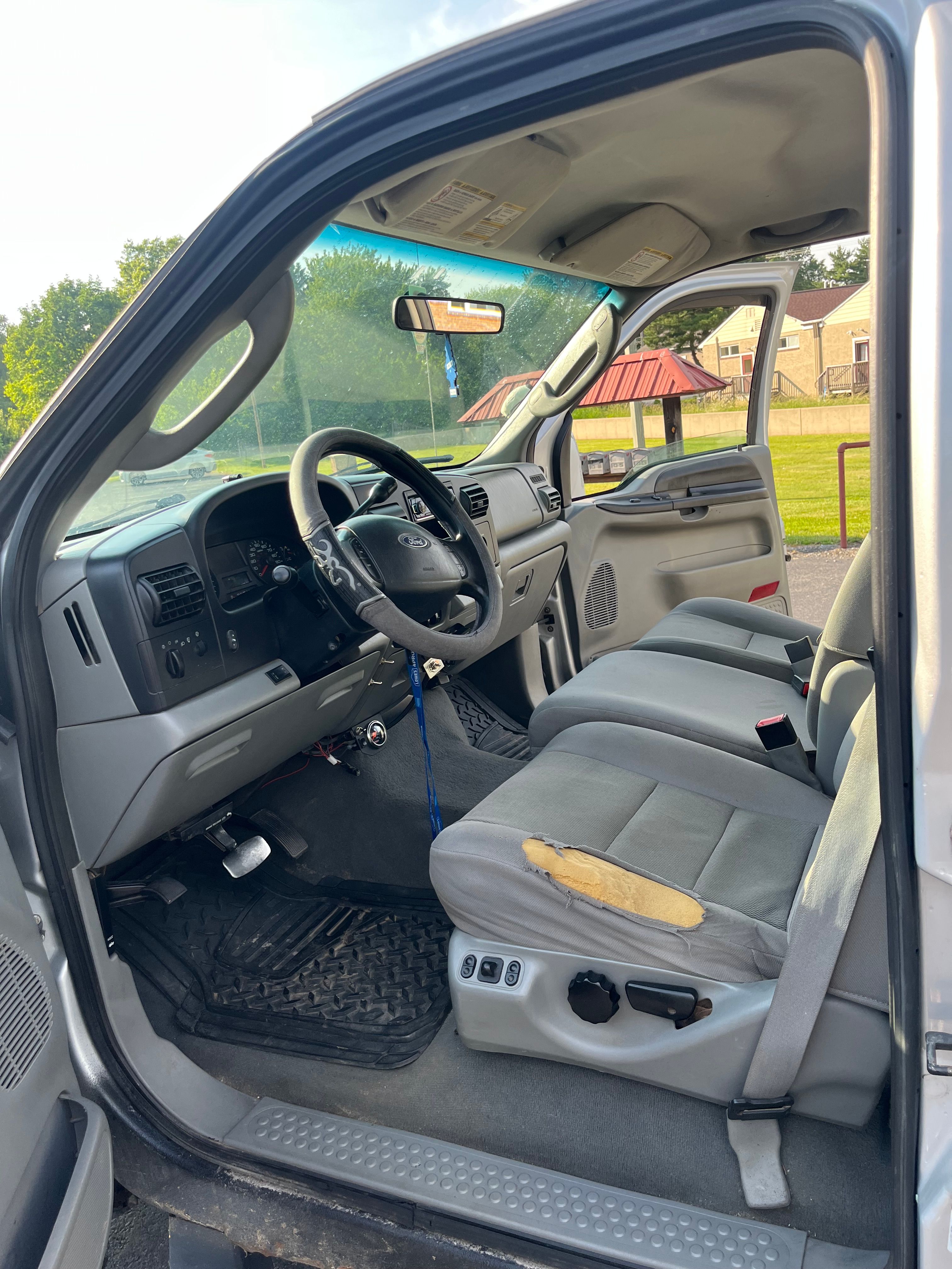 Used 2005 Ford F350 XLT AWD/4WD image 8