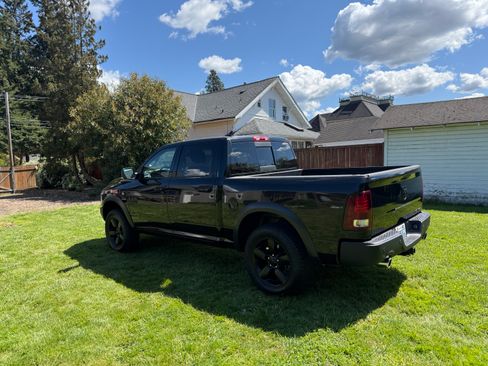 Used 2019 RAM 1500 Classic Warlock image 11