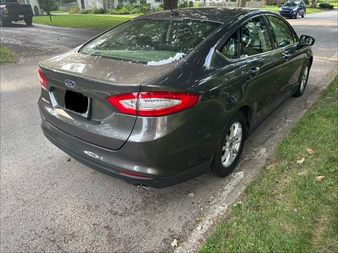 Used 2015 Ford Fusion S FWD image 8