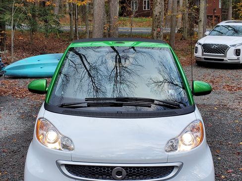 Used 2014 smart fortwo electric drive image 2