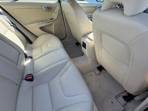 Used 2015 Volvo S60 T5 Premier FWD image 18