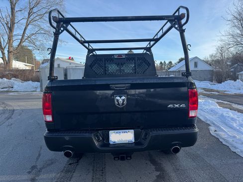 Used 2017 RAM 1500 Express w/ Express Value Package image 6