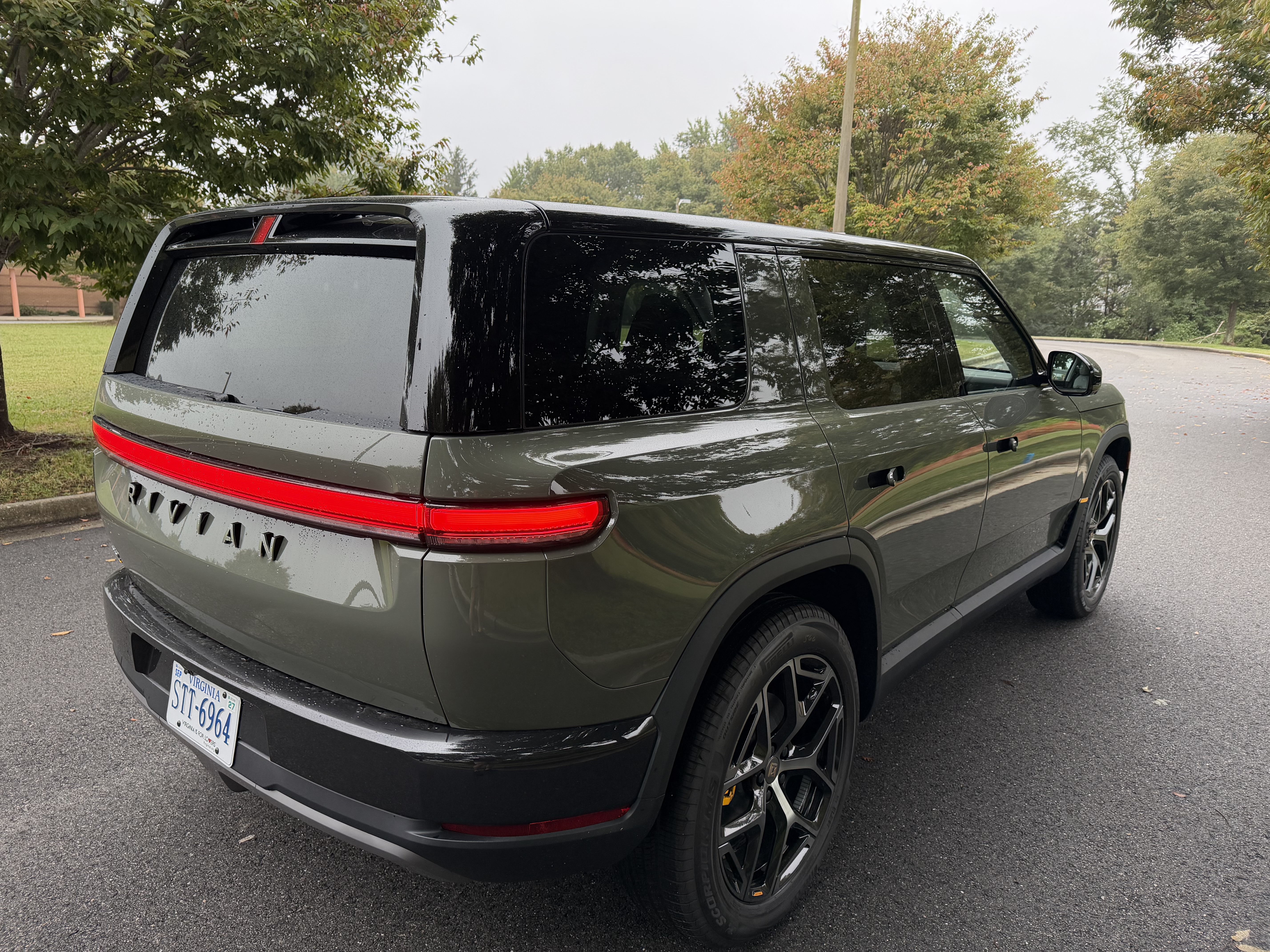 Used 2027 Rivian R2 Performance Dual AWD/4WD image 8