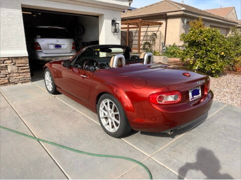 Used 2011 MAZDA MX-5 Miata Grand Touring w/ Premium Pkg RWD image 16