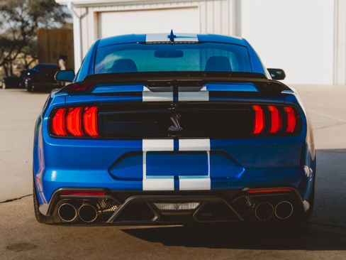 Used 2022 Ford Mustang Shelby GT500 w/ Technology Package image 8