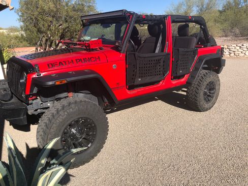 Used 2017 Jeep Wrangler Unlimited Sport image 5