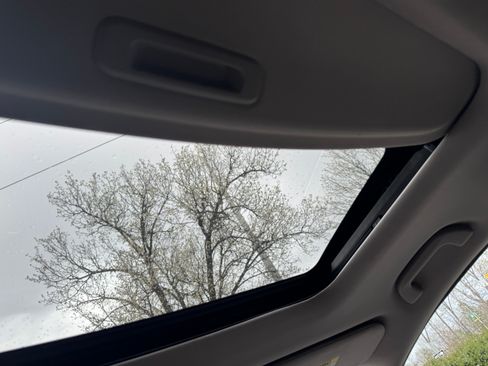 Used 2016 Honda Odyssey EX-L image 25