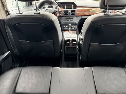 Used 2011 Mercedes-Benz GLK 350 4MATIC image 18