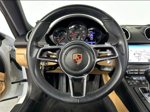 Used 2018 Porsche 718 Cayman image 20