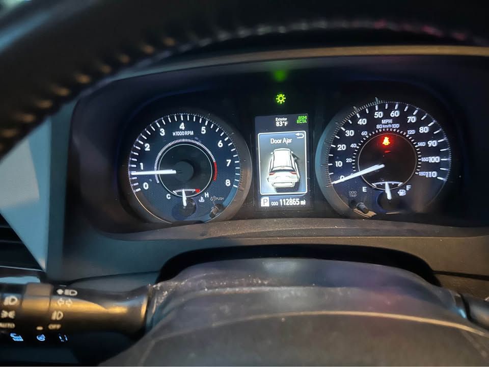 Used 2019 Toyota Sienna Limited Premium FWD image 9
