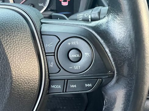 Used 2022 Toyota Corolla SE FWD image 25