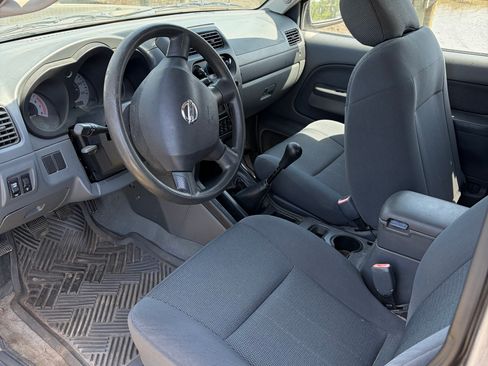 Used 2004 Nissan Frontier XE w/ (VTP) Value Truck Pkg image 9