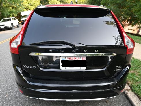 Used 2014 Volvo XC60 T6 AWD/4WD image 9