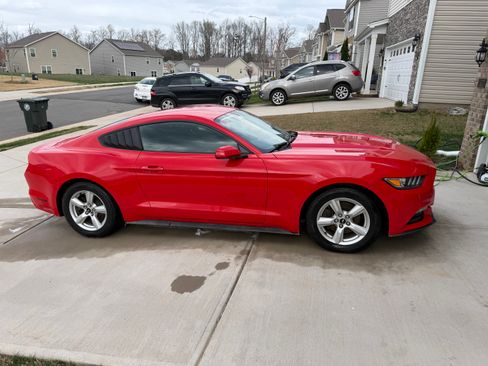 Used 2017 Ford Mustang V6 Coupe 2D image 2