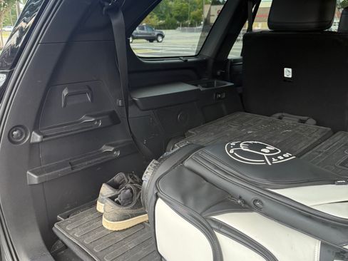Used 2025 Toyota Sequoia Platinum AWD/4WD image 20