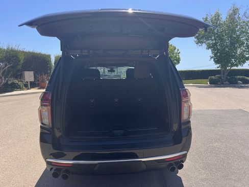 Used 2021 Chevrolet Tahoe High Country image 14