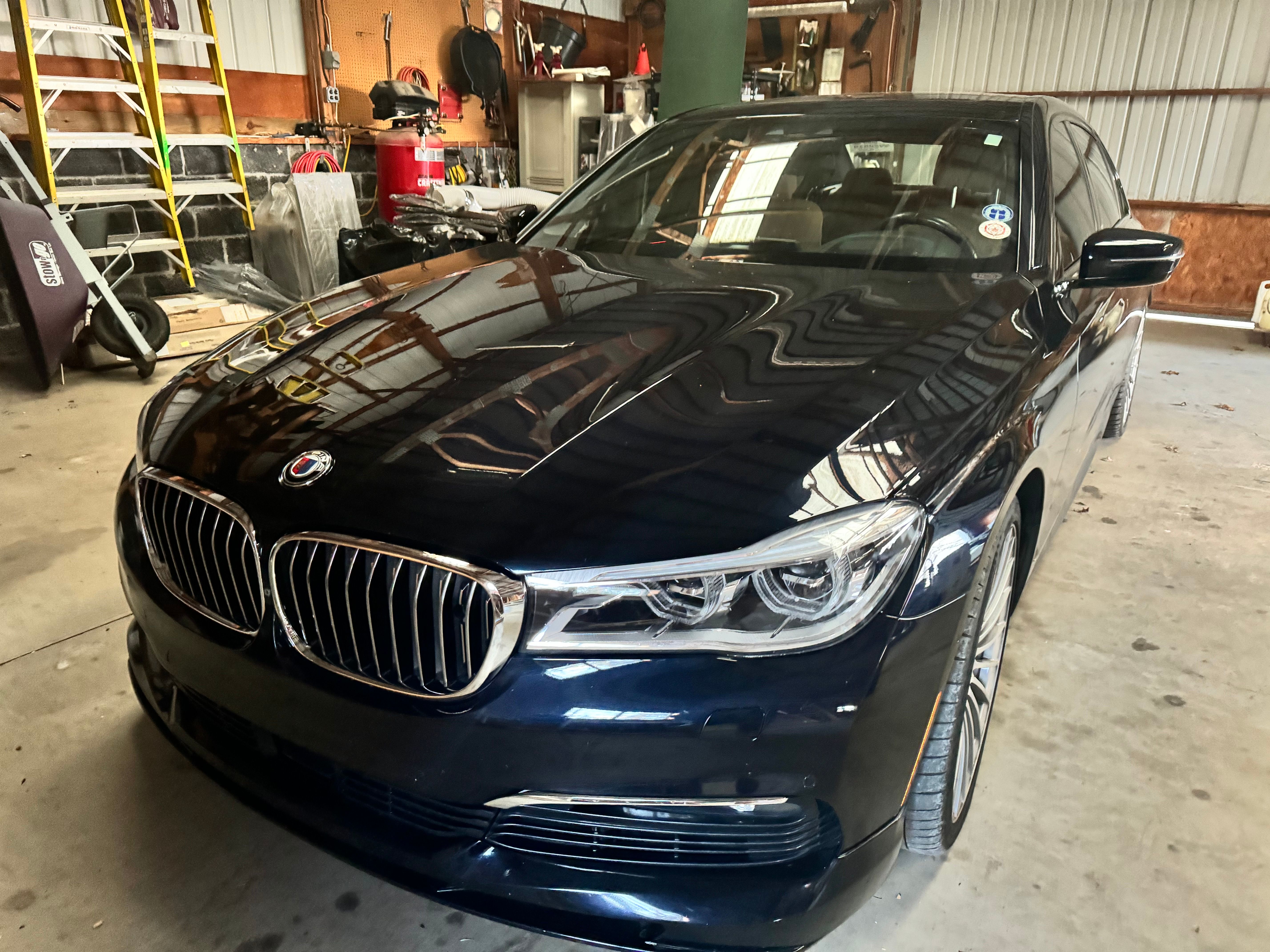 Used 2018 BMW ALPINA B7 xDrive AWD/4WD image 1