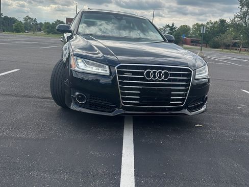 Used 2016 Audi A8 L 4.0T image 2