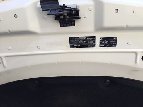 Used 2018 Mercedes-Benz SL 550 image 19