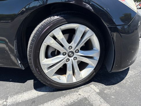 Used 2011 Hyundai Genesis 2.0T RWD image 26