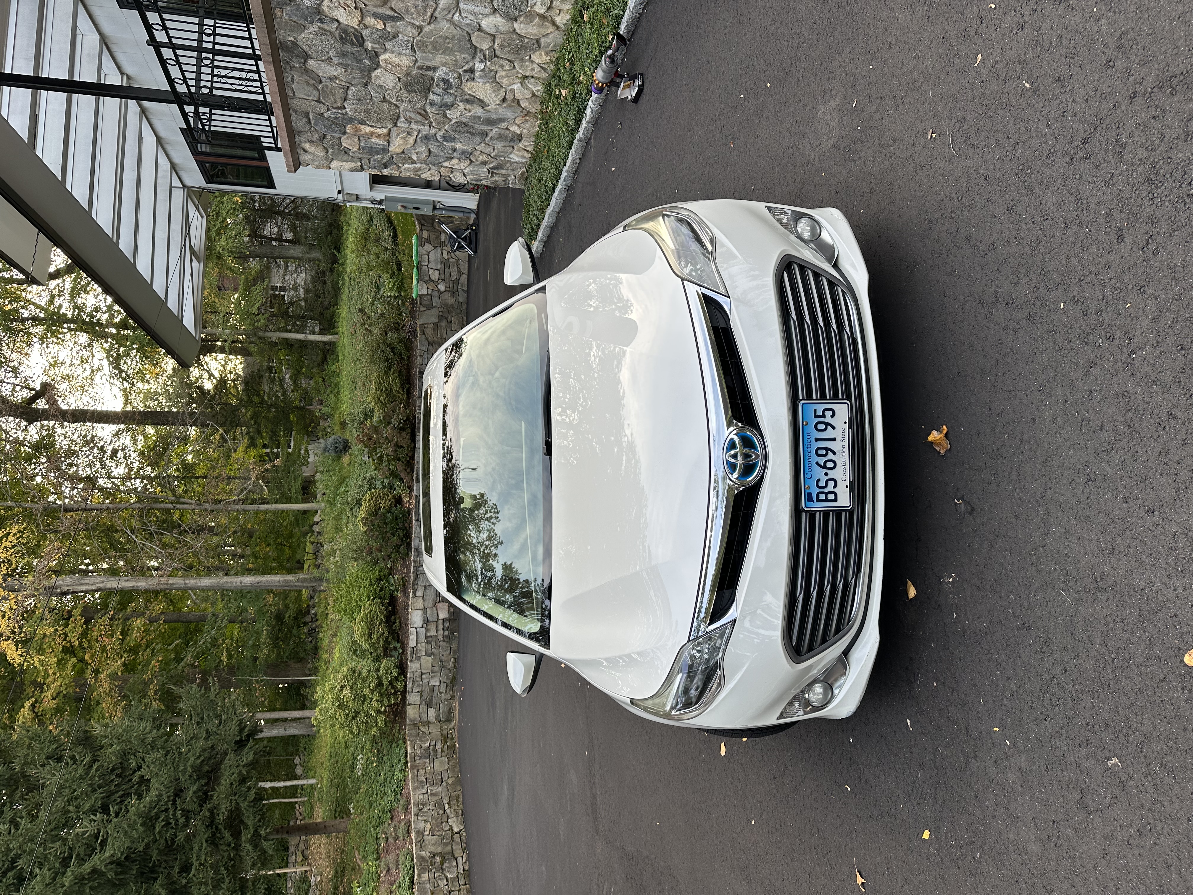Used 2013 Toyota Avalon XLE Touring FWD image 12
