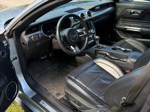 Used 2021 Ford Mustang GT Premium w/ Equipment Group 401A RWD image 4