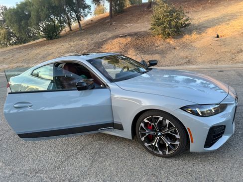 Used 2025 BMW M440i Coupe w/ Premium Package RWD image 19