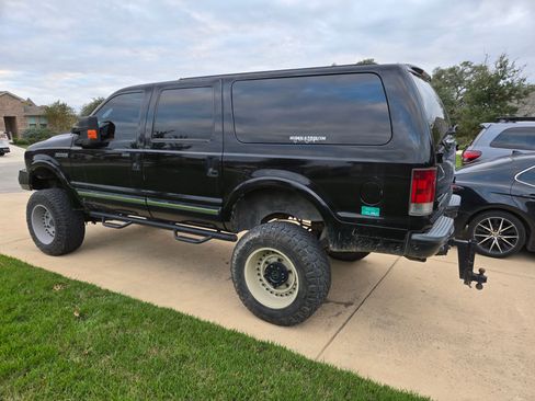 Used 2004 Ford Excursion Limited image 5