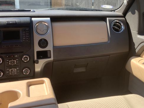 Used 2013 Ford F150 XLT w/ Luxury Equipment Group RWD image 16