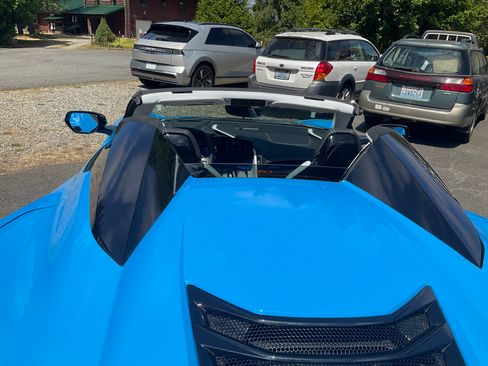 Used 2023 Chevrolet Corvette Stingray Premium Conv w/ Z51 Performance Package RWD image 14