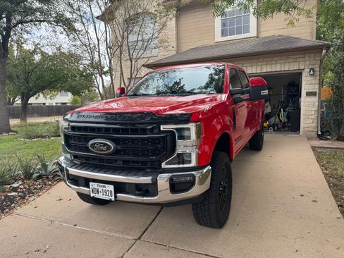 Used 2020 Ford F250 Lariat w/ Lariat Ultimate Package image 4