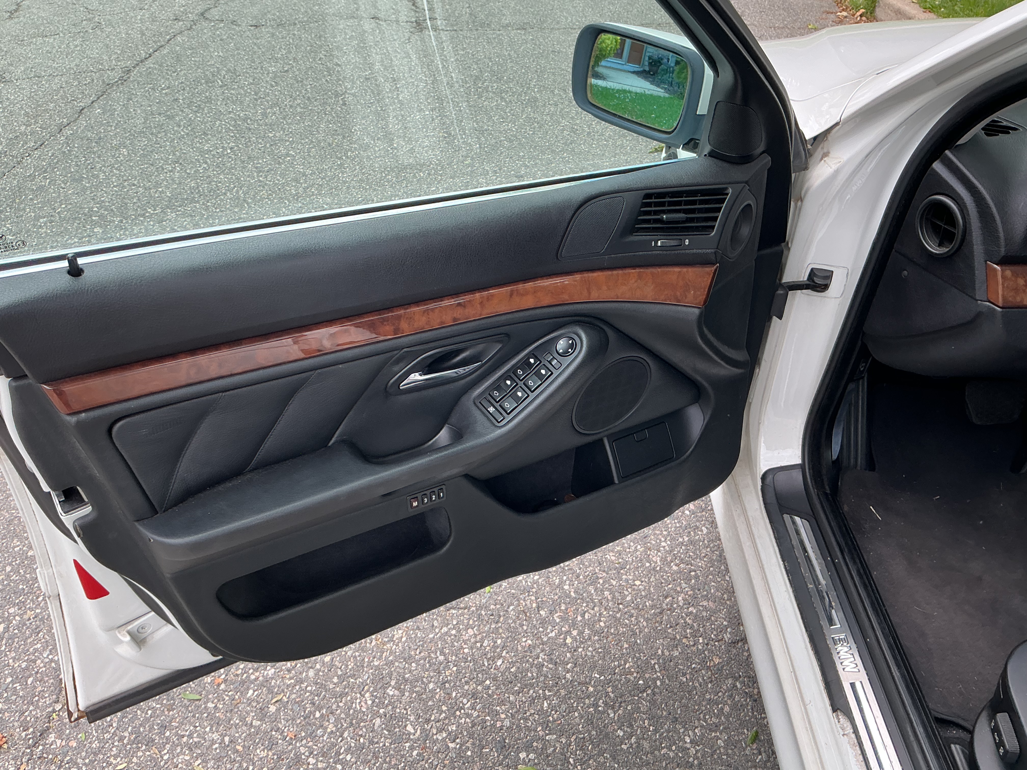 Used 2002 BMW 540i Sedan RWD image 14