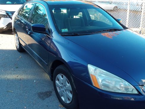 Used 2004 Honda Accord LX image 1