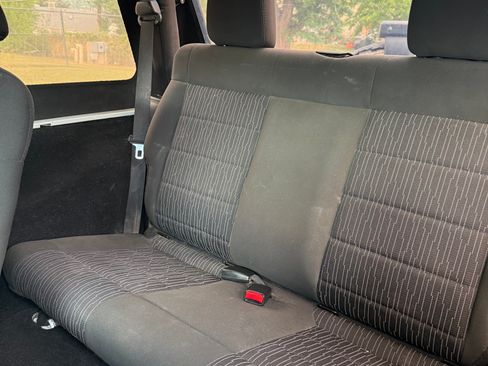 Used 2012 Jeep Wrangler Sport AWD/4WD image 16