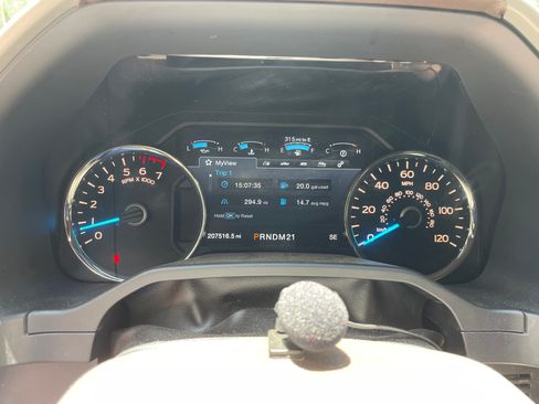 Used 2015 Ford F150 King Ranch w/ Equipment Group 601A Luxury AWD/4WD image 15