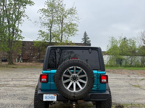 Used 2020 Jeep Wrangler Unlimited Sport S AWD/4WD image 5
