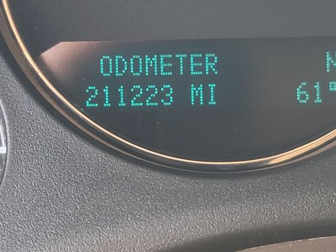 Used 2012 GMC Yukon SLT w/ SLT-2 Equipment Package image 15