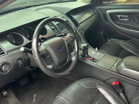 Used 2011 Ford Taurus SEL w/ 201A Rapid Spec Order Code image 9