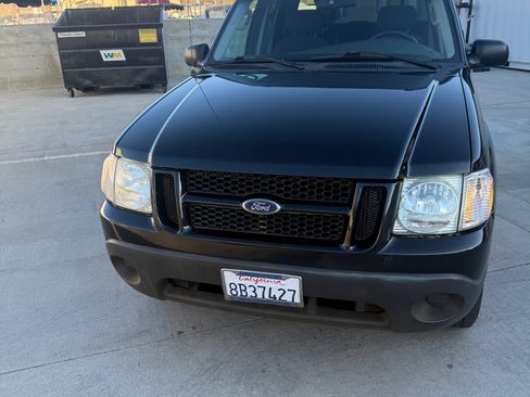Used 2004 Ford Explorer Sport Trac XLT image 8