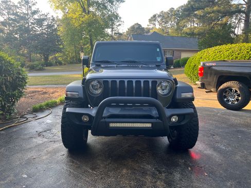 Used 2021 Jeep Wrangler Unlimited Sport image 2