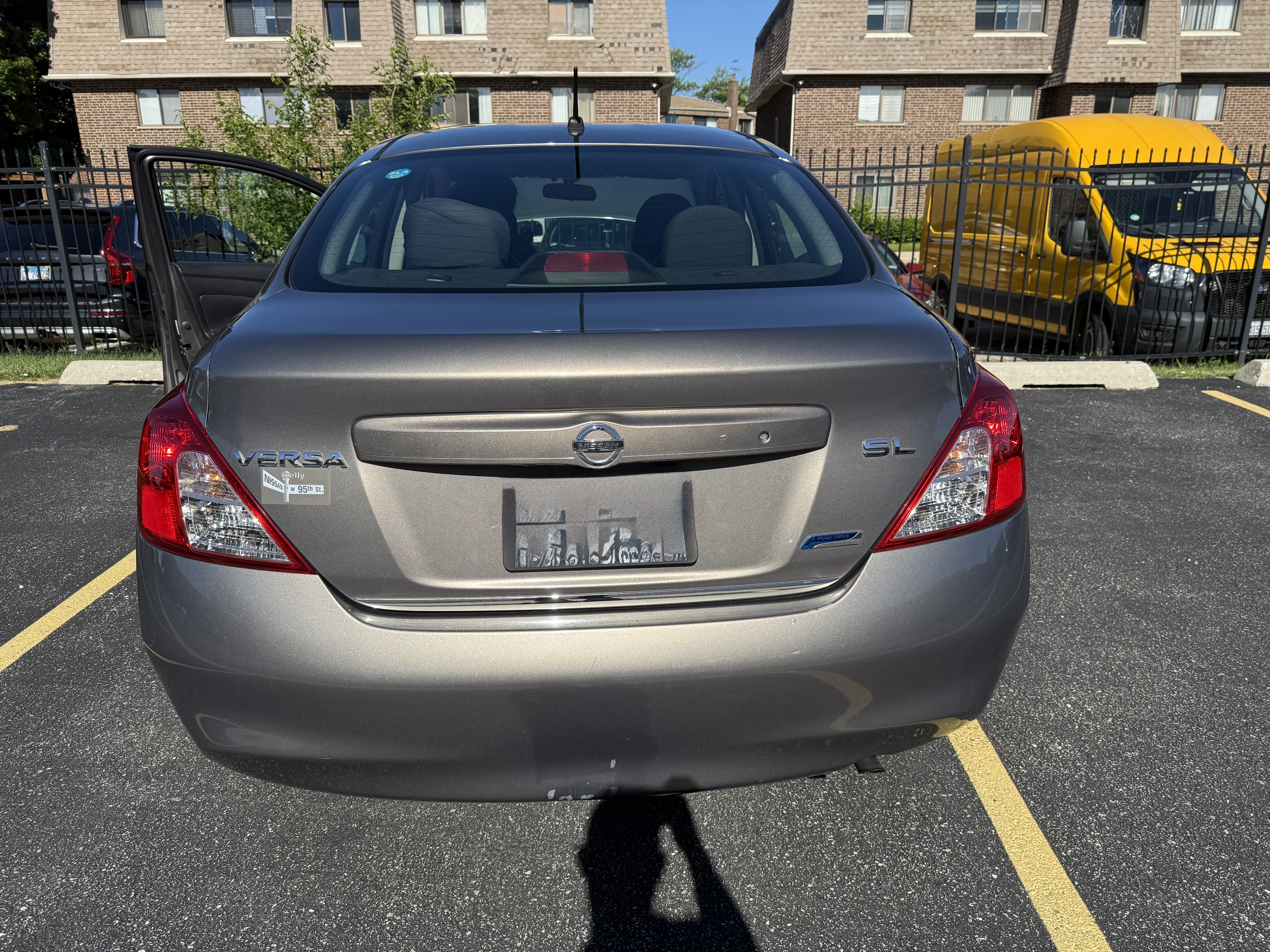 Used 2012 Nissan Versa SV FWD image 14