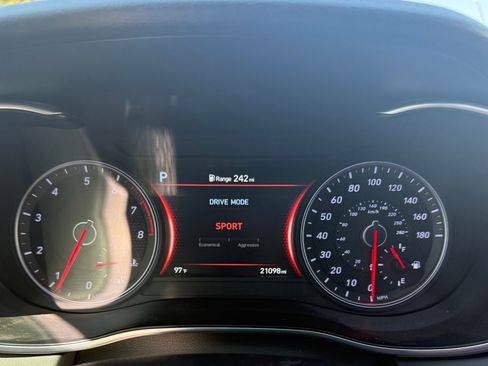 Used 2020 Genesis G70 3.3T w/ Sport Package RWD image 11