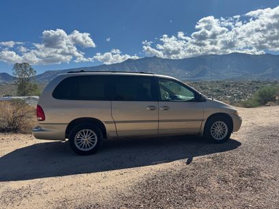 Used 1999 Chrysler Town & Country LX