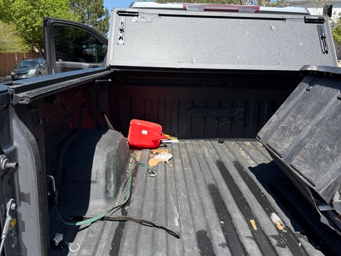 Used 2021 GMC Sierra 1500 AT4 w/ AT4 Preferred Package image 22