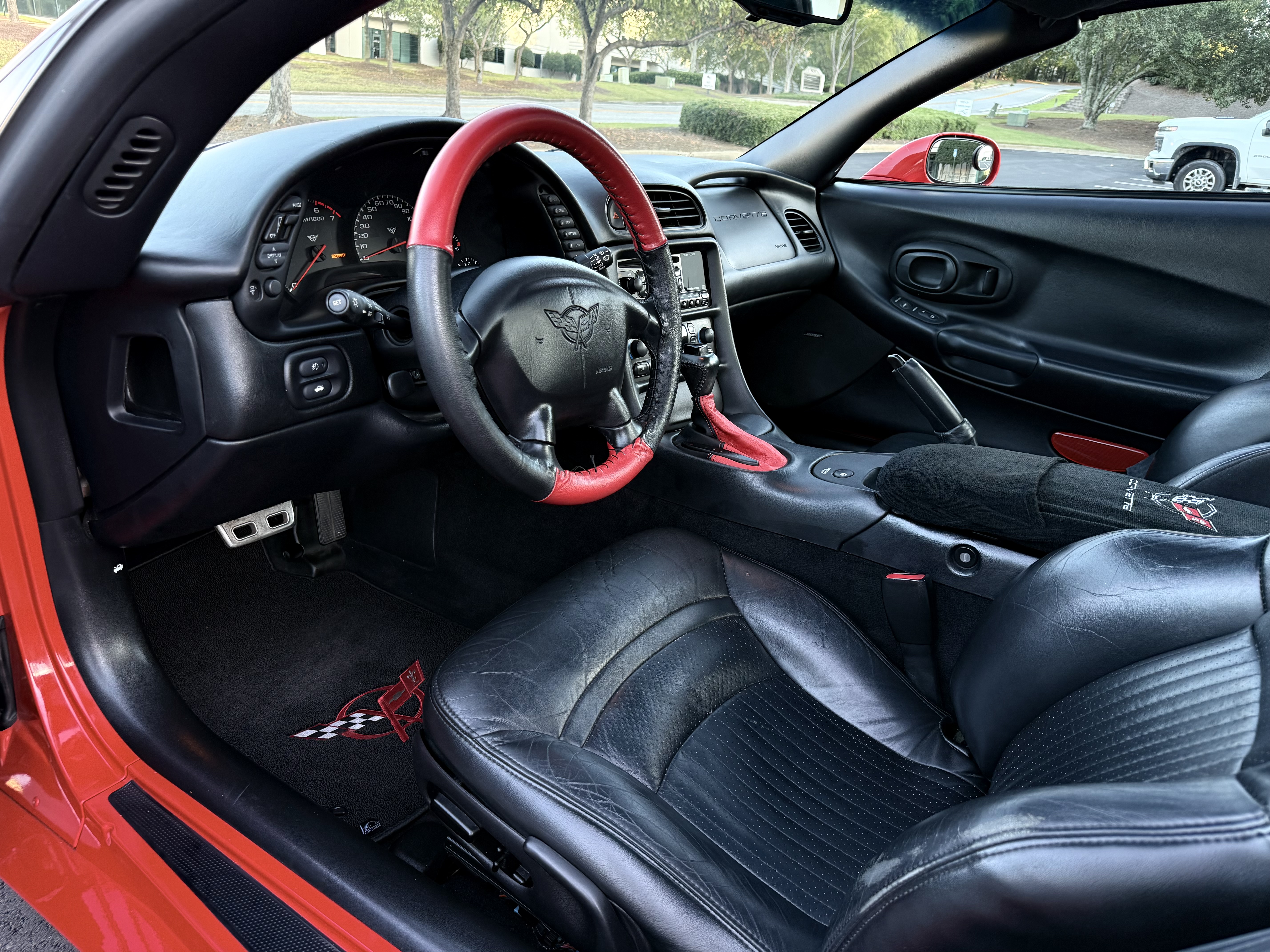 Used 1999 Chevrolet Corvette Coupe w/ Performance Handling Pkg RWD image 14