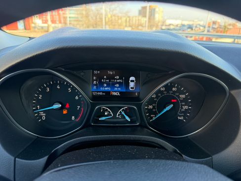 Used 2015 Ford Focus SE image 2